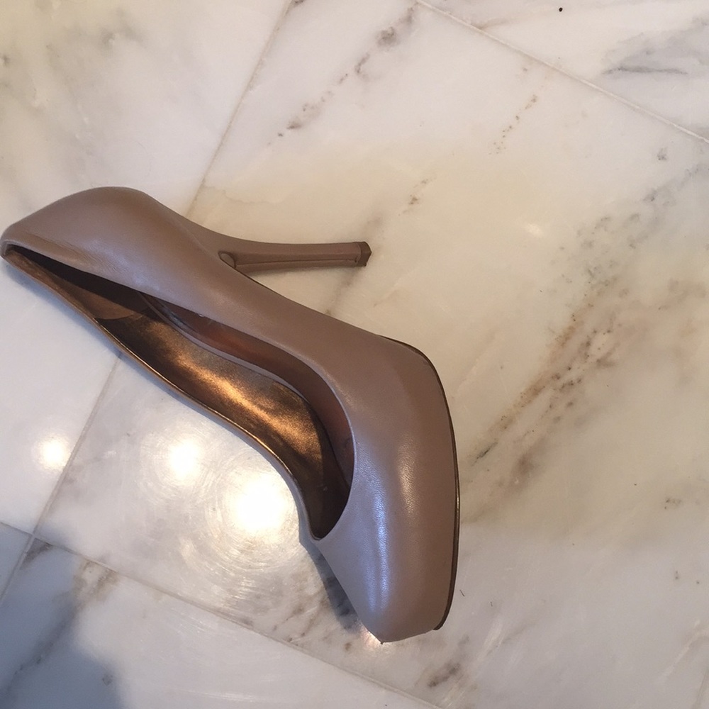 Nude heels - Picture 2 of 3